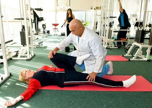 In the initial stages of arthrosis of the knee joint, special exercises are used